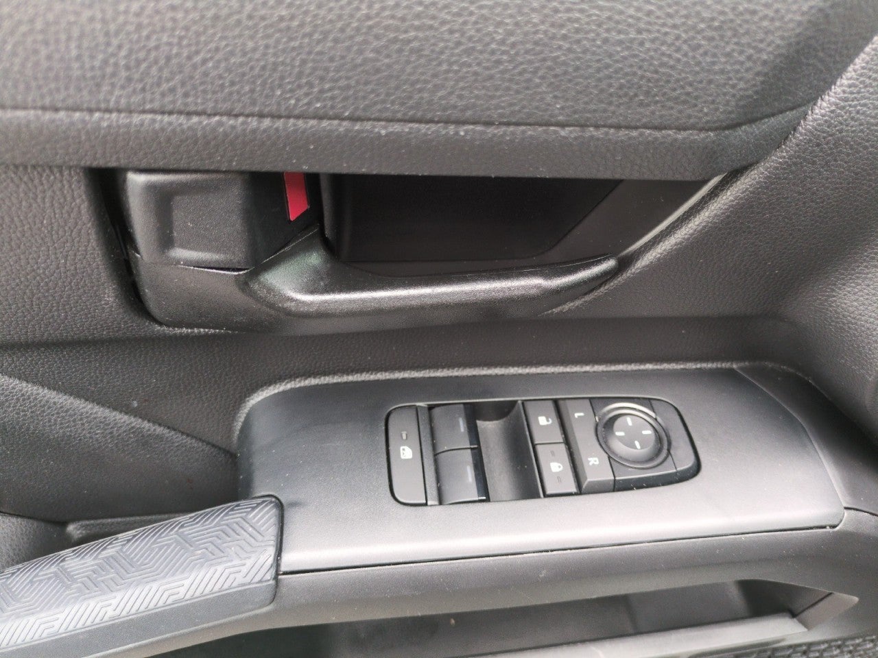2025 Toyota Tacoma 2WD SR