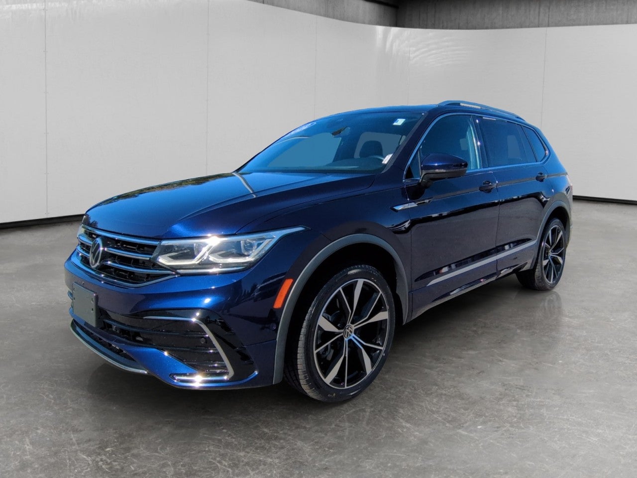 2022 Volkswagen Tiguan SEL R-Line