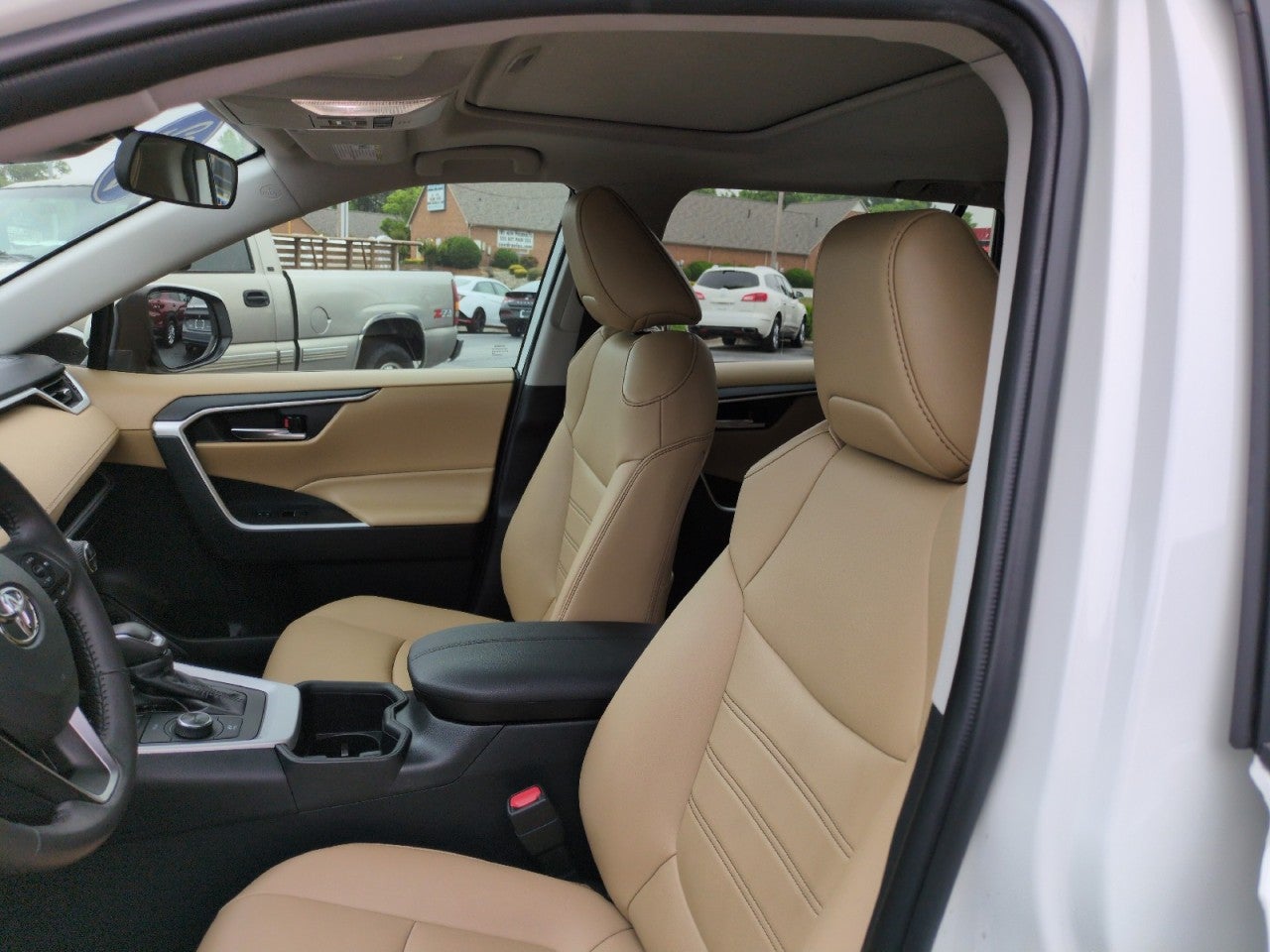 2022 Toyota RAV4 Hybrid XLE Premium