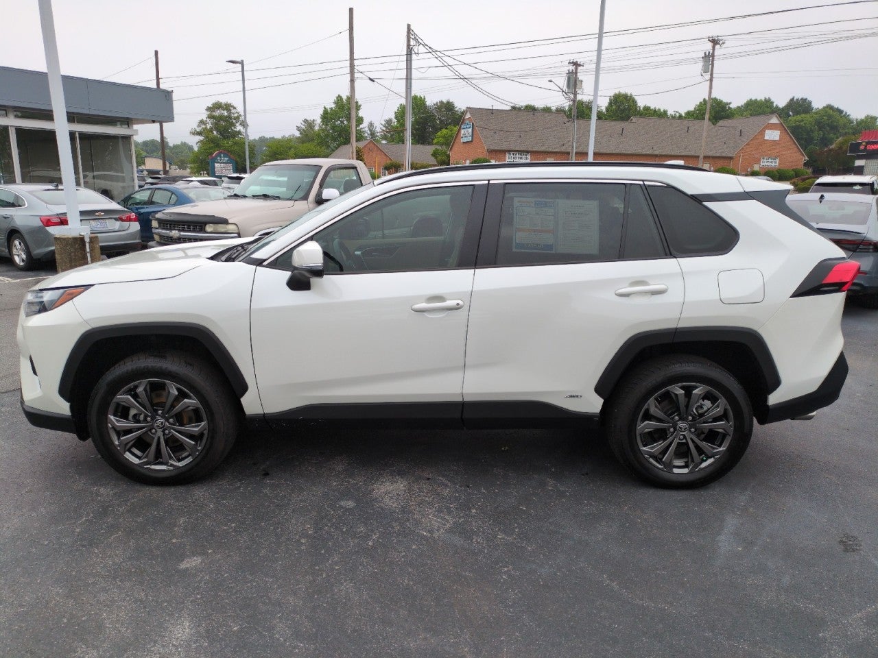 2022 Toyota RAV4 Hybrid XLE Premium