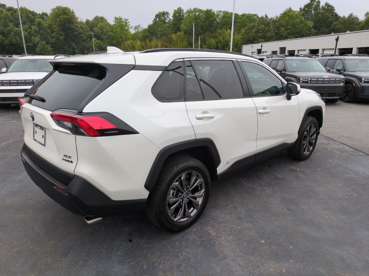 2022 Toyota RAV4 Hybrid XLE Premium