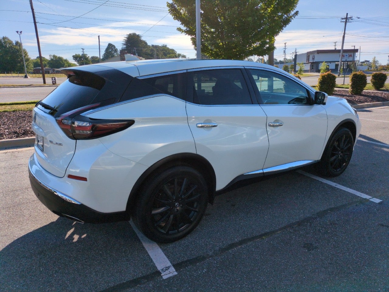 2023 Nissan Murano SL