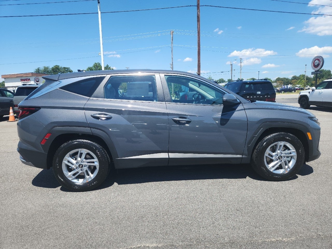 2026 Hyundai TUCSON SE FWD