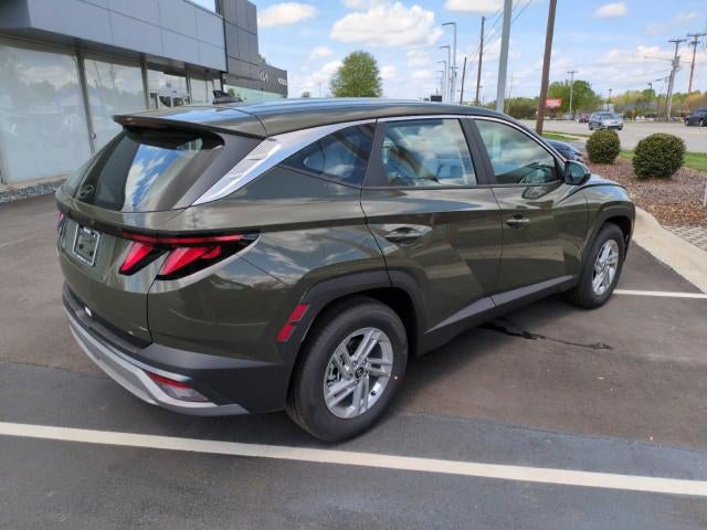 2026 Hyundai TUCSON SE FWD