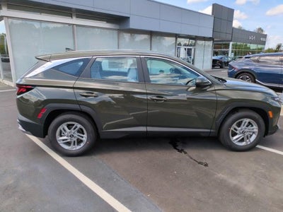 2026 Hyundai TUCSON SE FWD