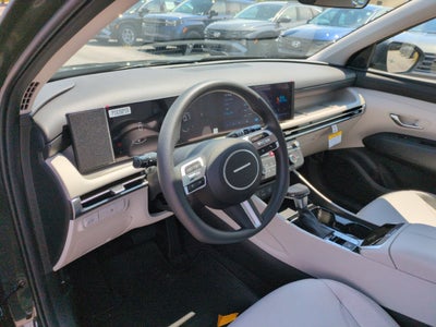 2026 Hyundai TUCSON SE FWD