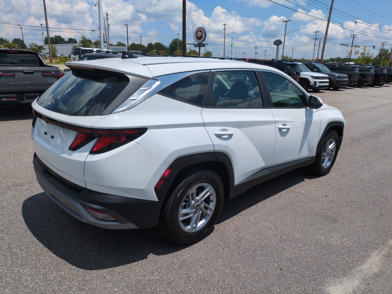 2026 Hyundai TUCSON SE FWD