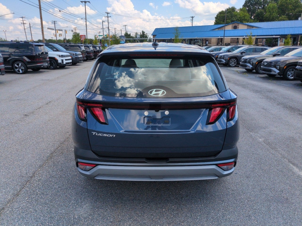 2026 Hyundai TUCSON SE FWD