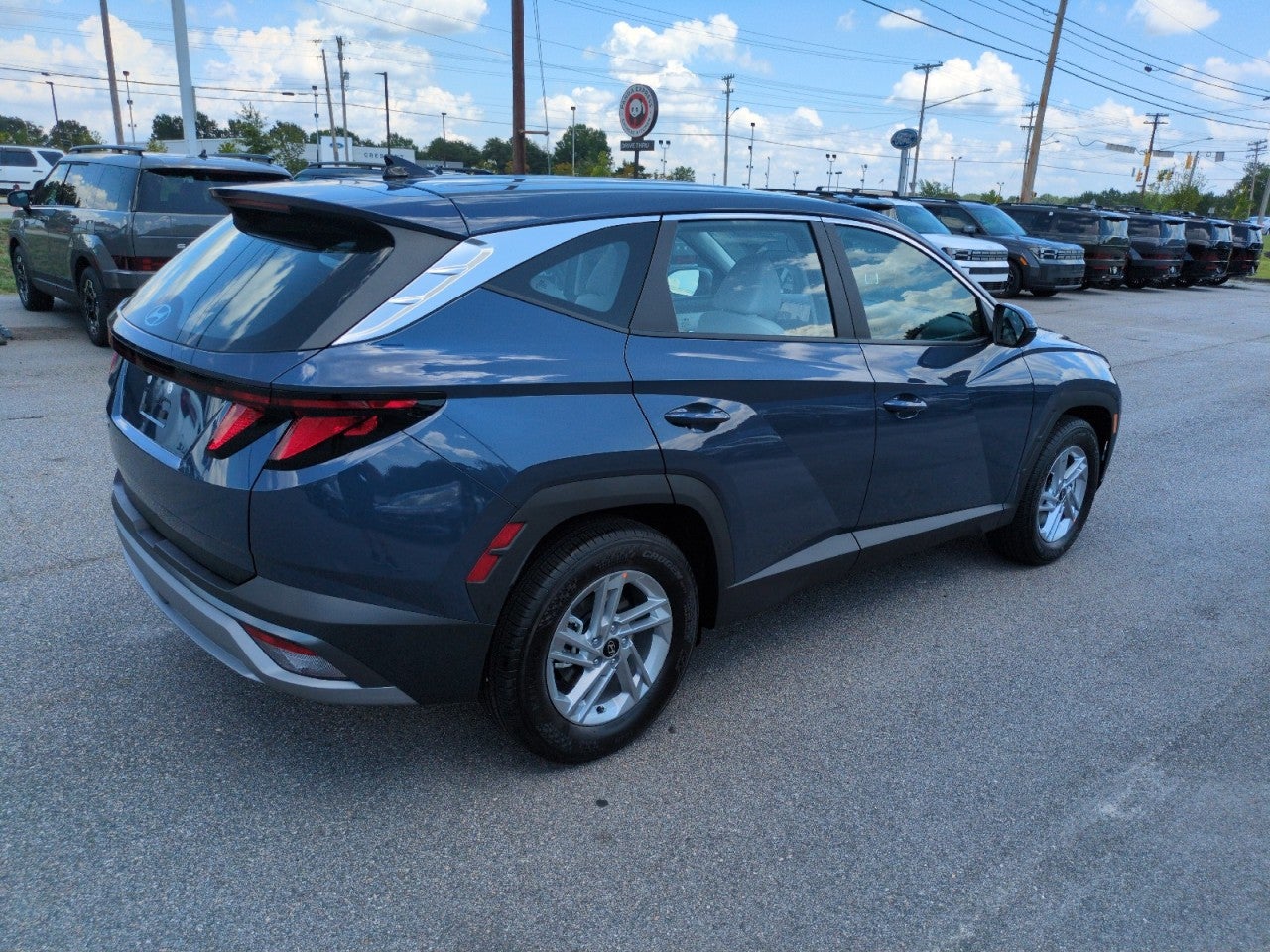 2026 Hyundai TUCSON SE FWD