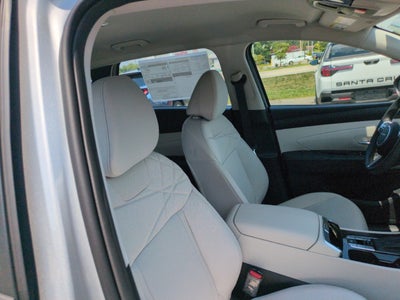 2026 Hyundai TUCSON SE FWD