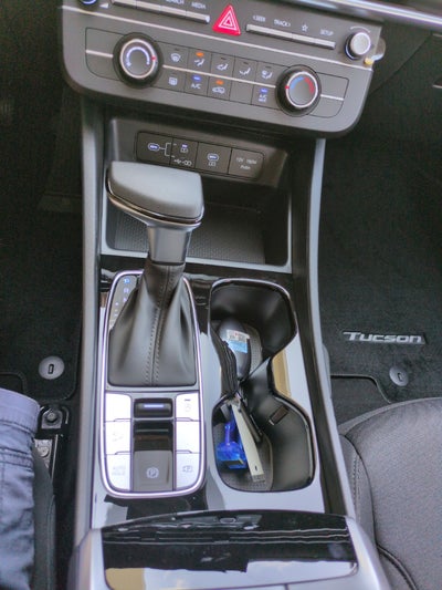 2026 Hyundai TUCSON SE FWD