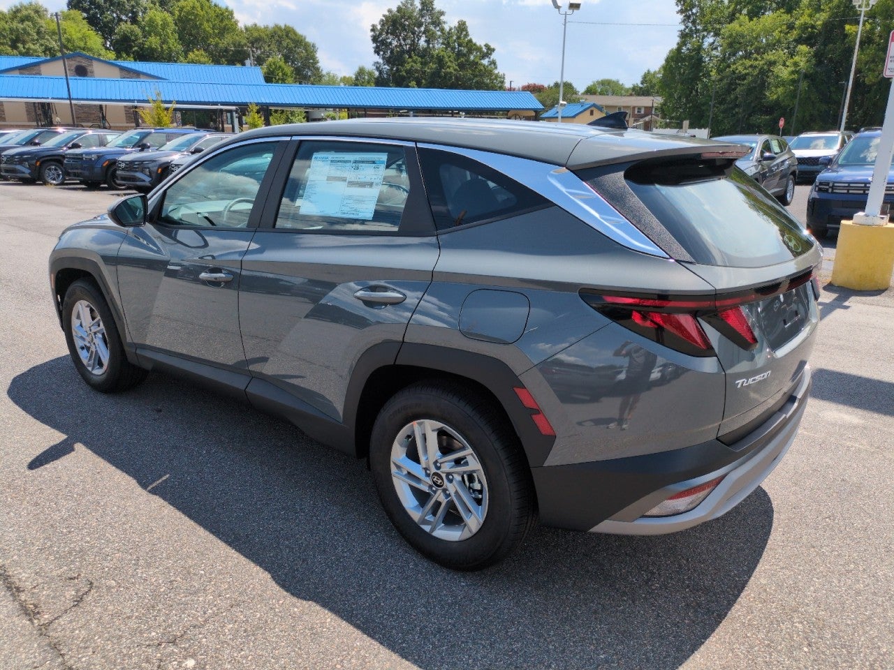2026 Hyundai TUCSON SE FWD