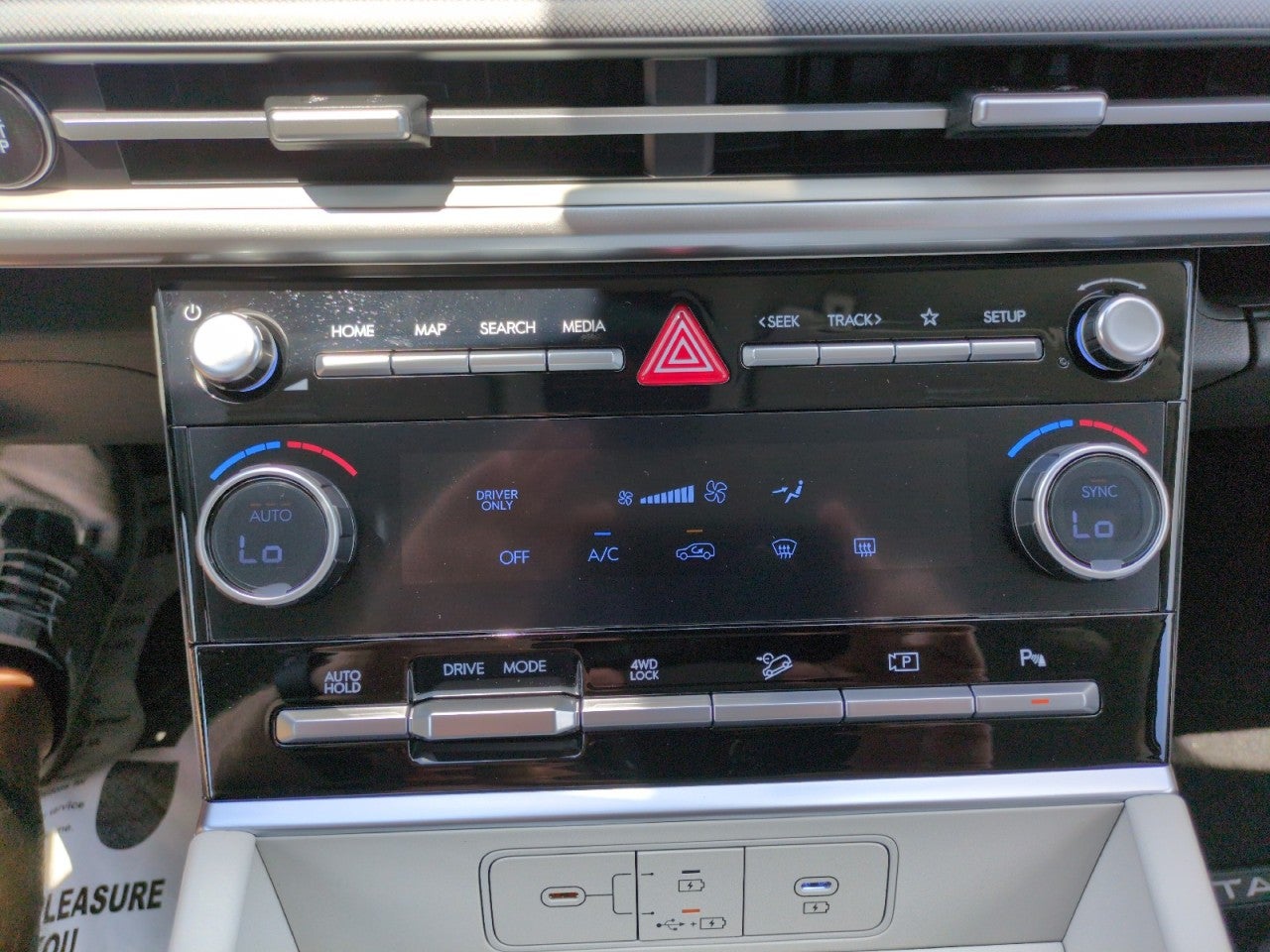 2026 Hyundai SANTA FE HYBRID SE