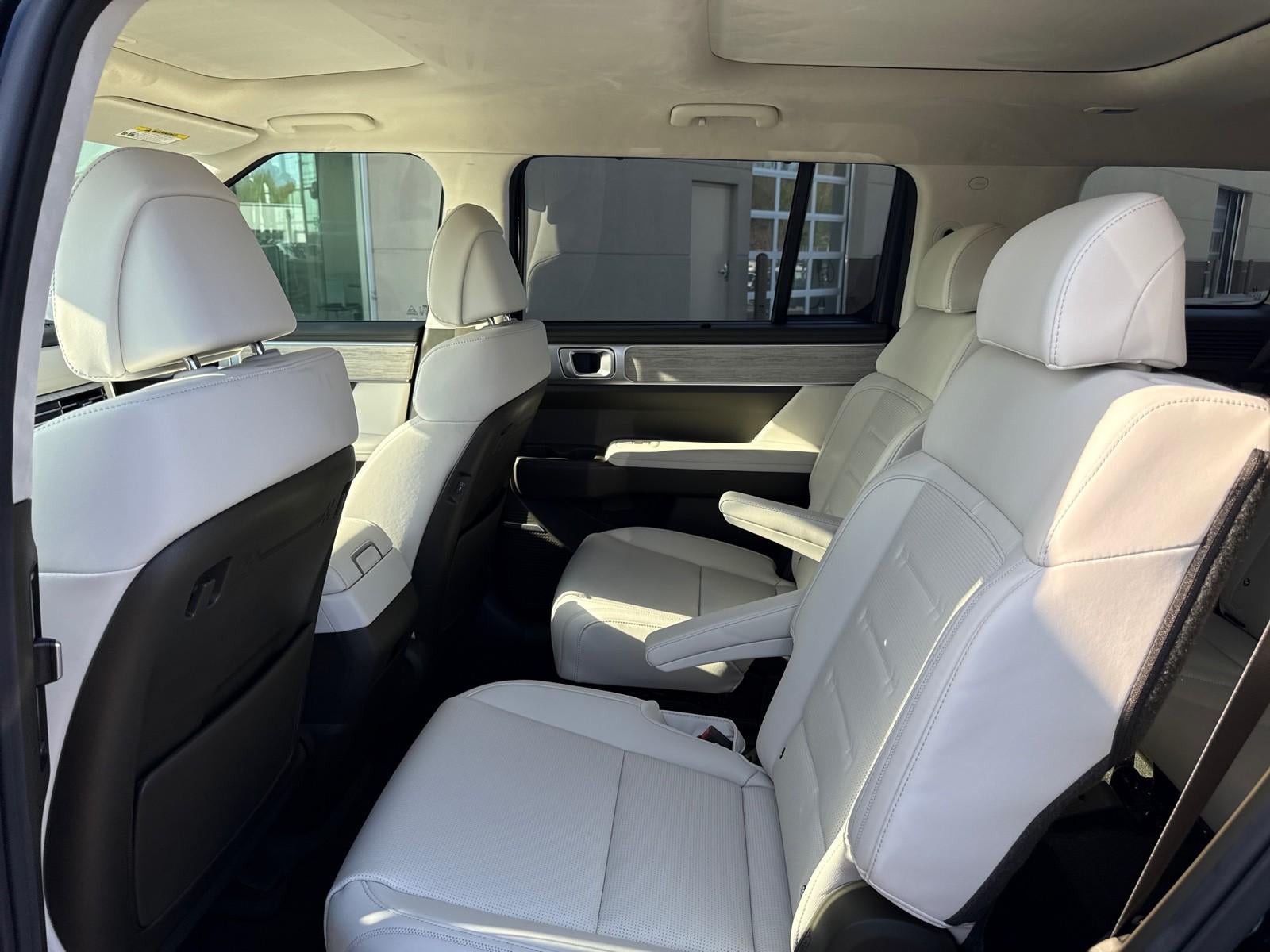 2025 Hyundai SANTA FE Calligraphy AWD