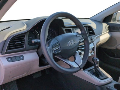 2019 Hyundai ELANTRA SE