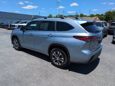 2023 Toyota Highlander Hybrid XLE