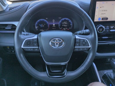 2023 Toyota Highlander Platinum