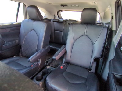 2023 Toyota Highlander Platinum