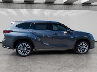 2023 Toyota Highlander Platinum