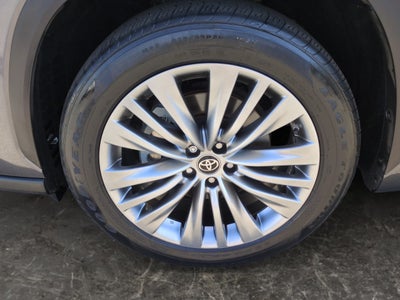 2023 Toyota Highlander Platinum