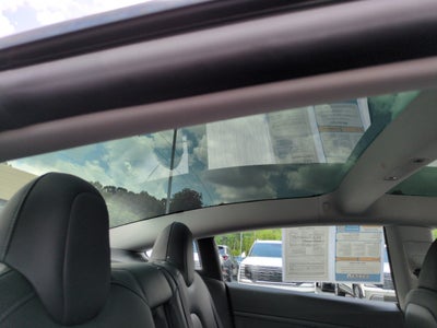 2023 Tesla Model 3 RWD