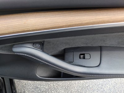 2023 Tesla Model 3 RWD
