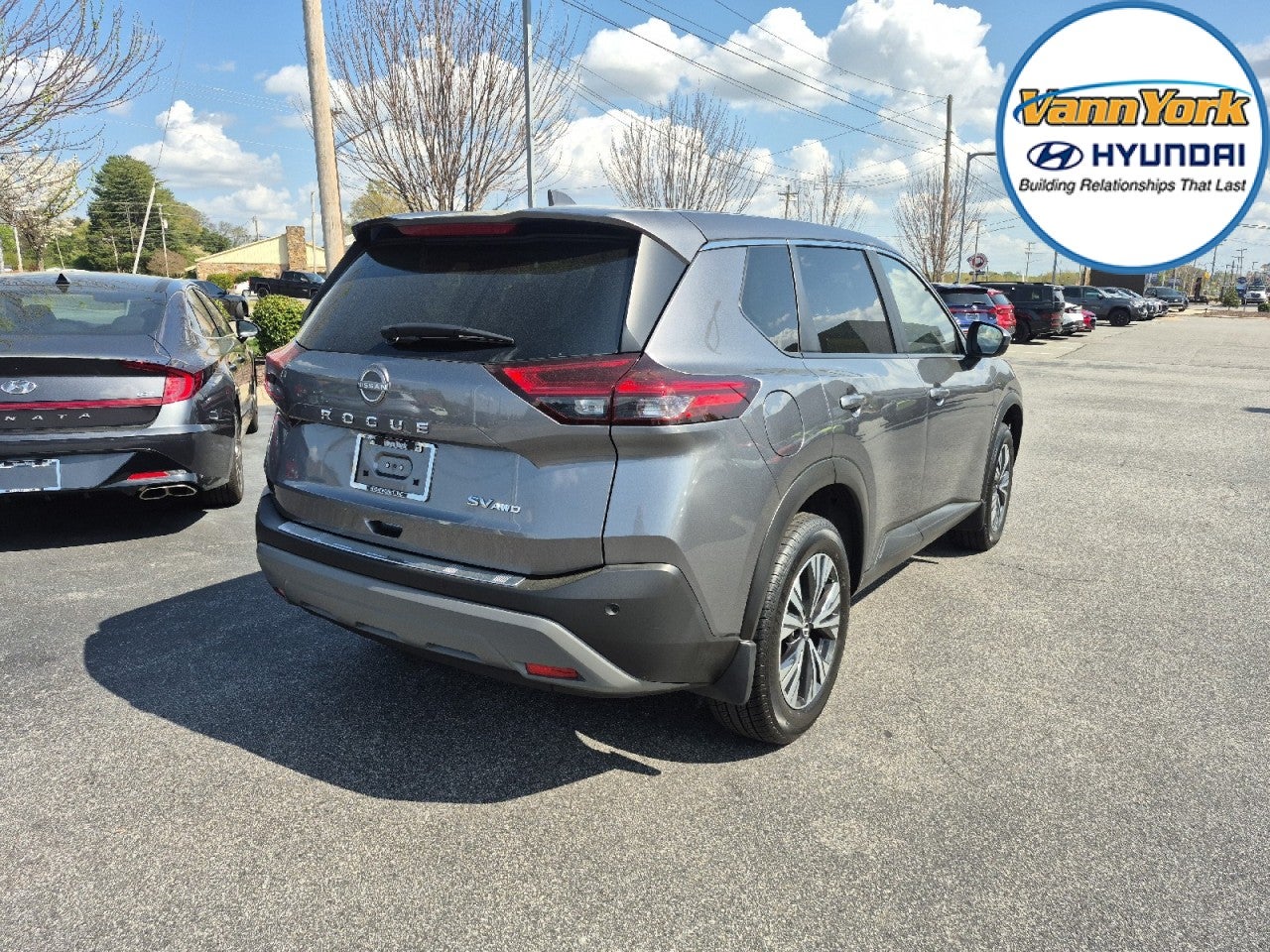 2023 Nissan Rogue SV