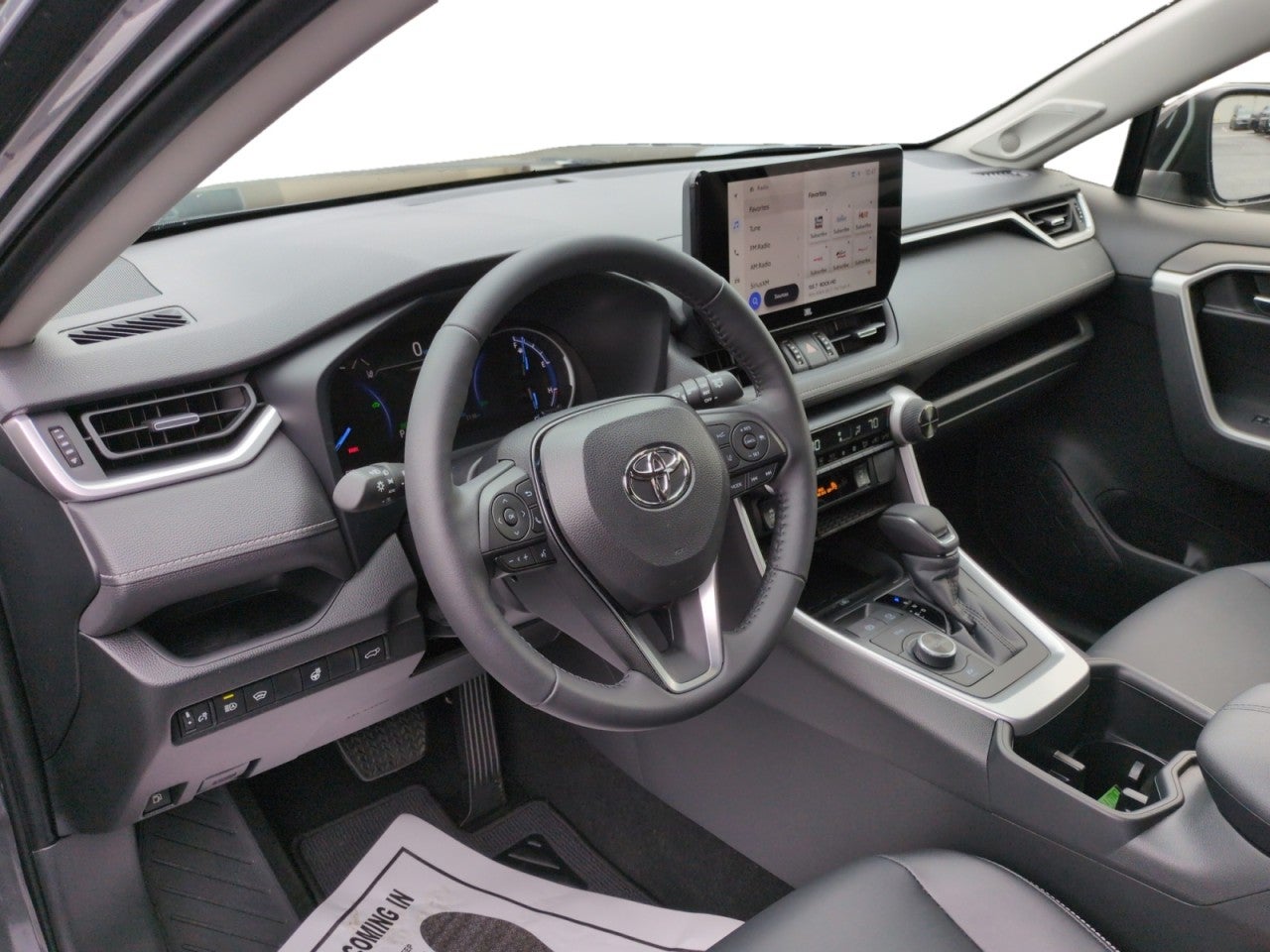 2025 Toyota RAV4 Hybrid XLE Premium