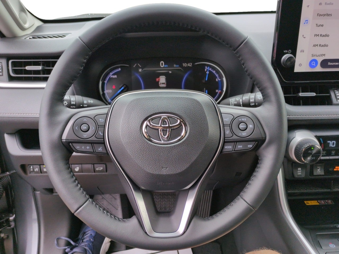 2025 Toyota RAV4 Hybrid XLE Premium