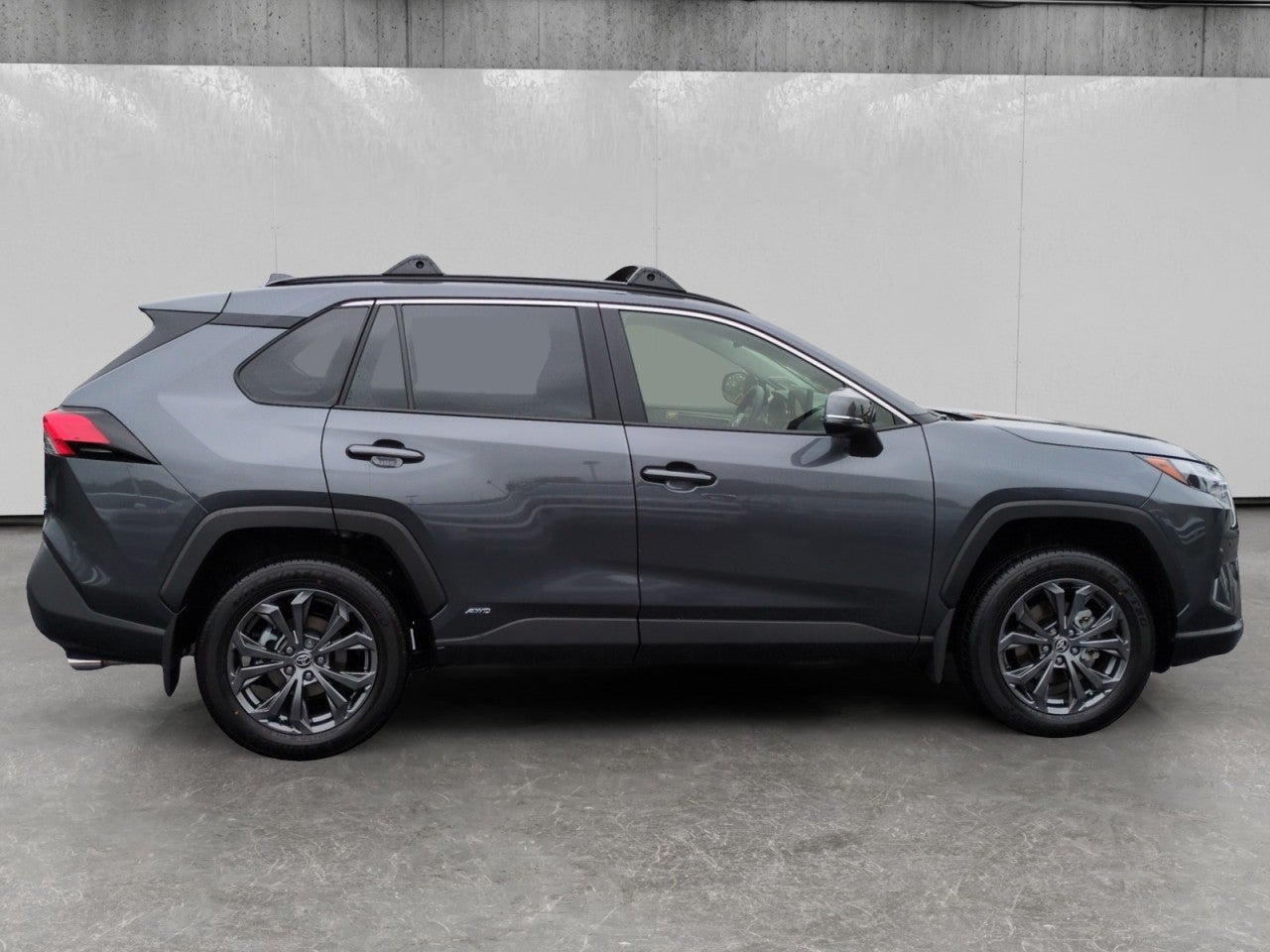 2025 Toyota RAV4 Hybrid XLE Premium