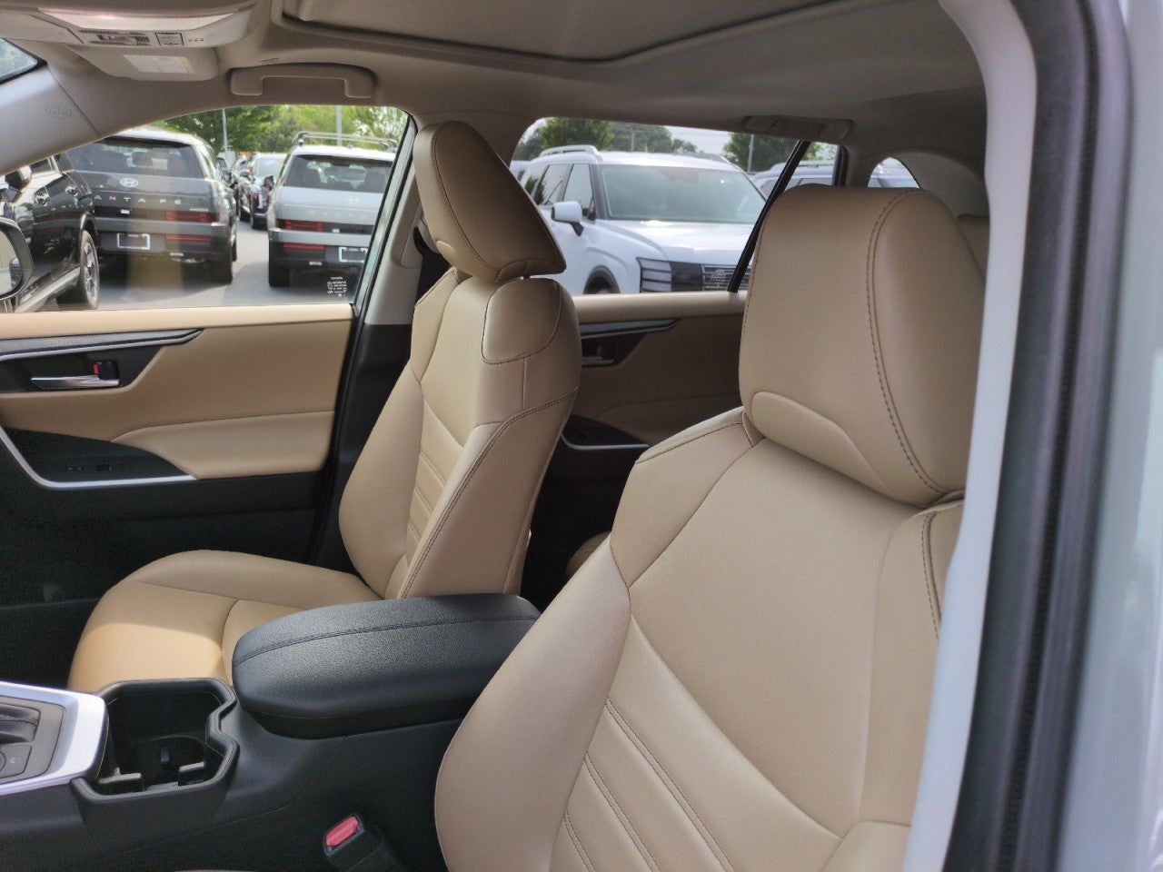 2023 Toyota RAV4 Hybrid XLE Premium
