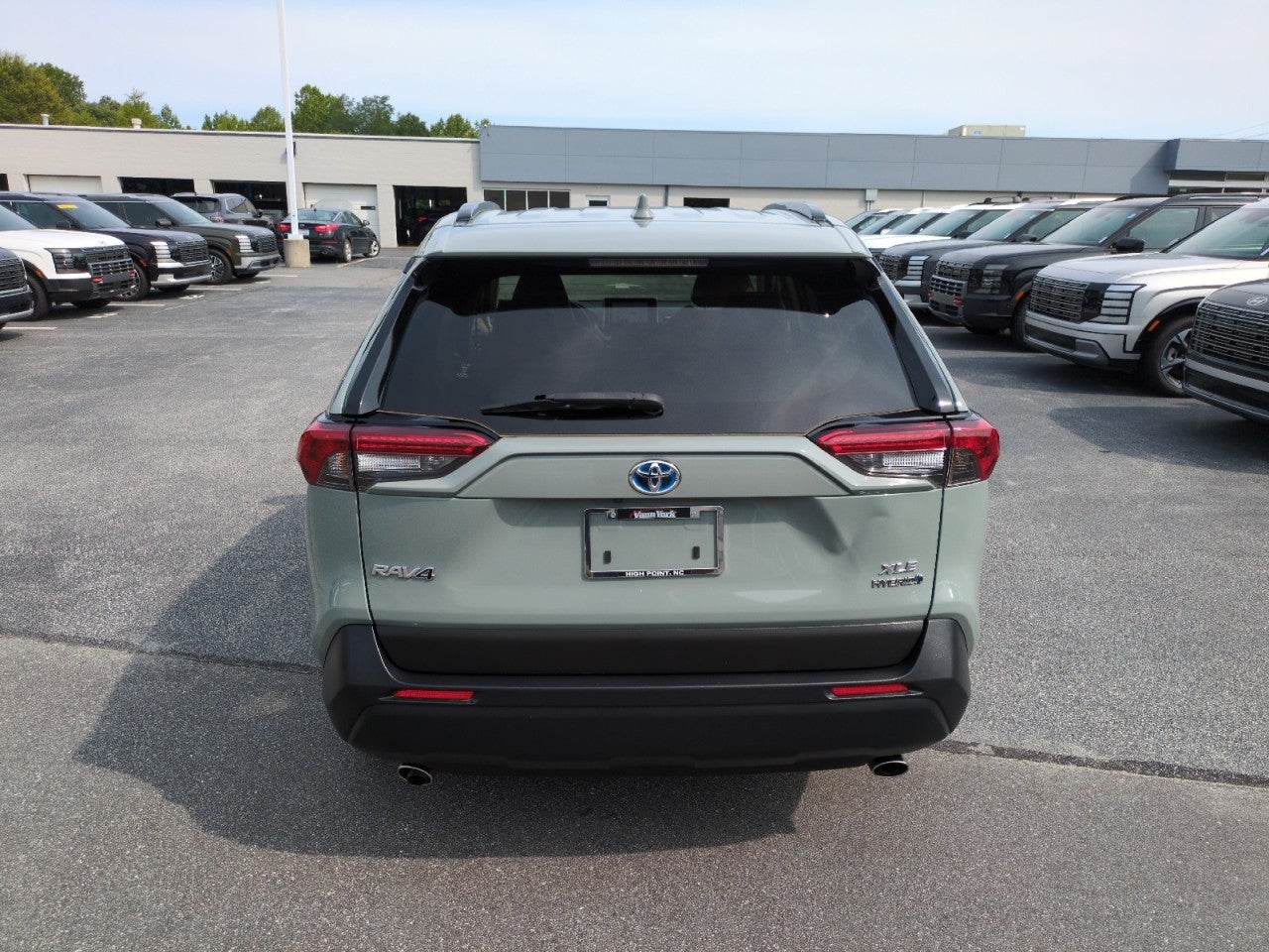 2023 Toyota RAV4 Hybrid XLE Premium
