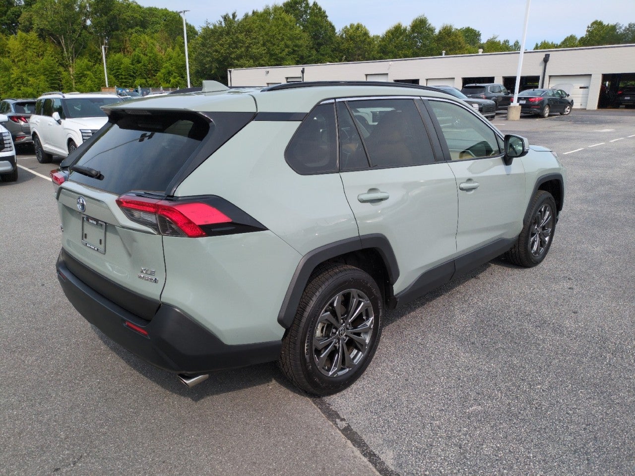 2023 Toyota RAV4 Hybrid XLE Premium