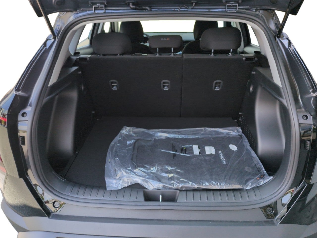 2027 Hyundai KONA SE FWD