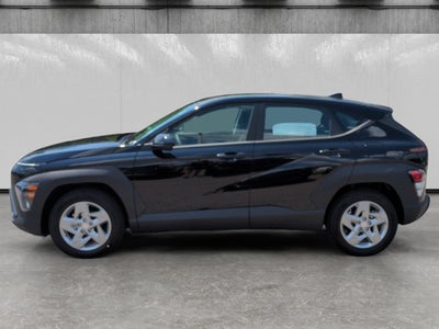2027 Hyundai KONA SE FWD