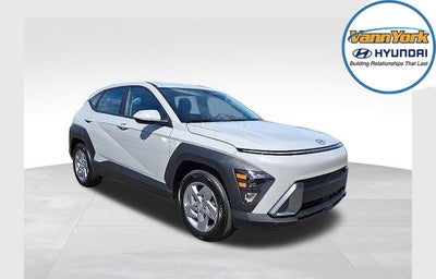 2026 Hyundai KONA SE