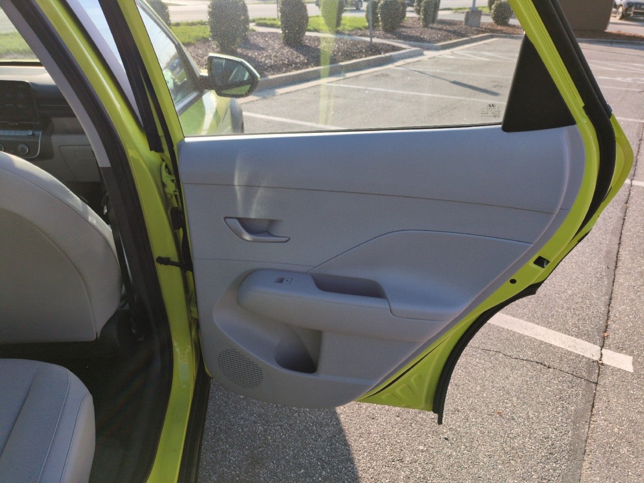 2026 Hyundai KONA SE FWD