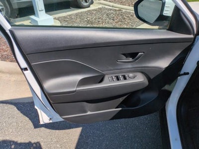 2026 Hyundai KONA SE FWD