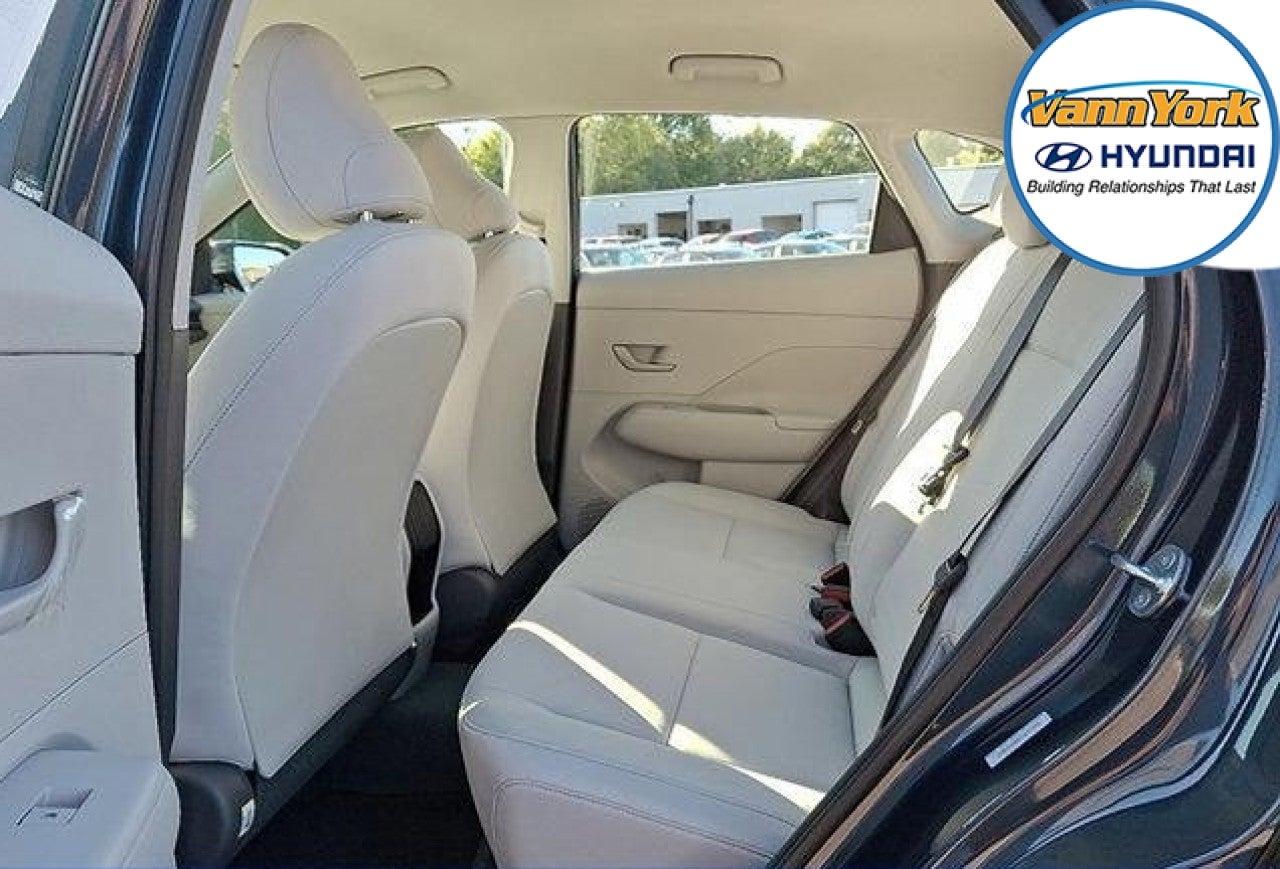 2026 Hyundai KONA SE