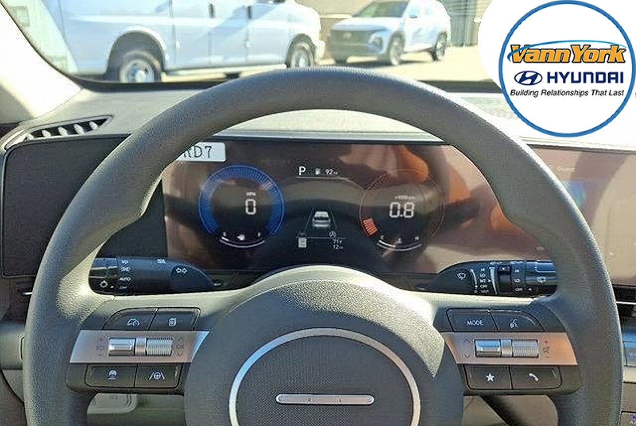 2026 Hyundai KONA SE