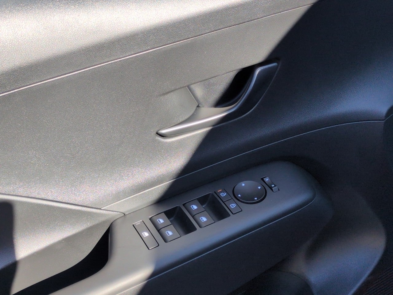 2027 Hyundai KONA SEL Sport FWD