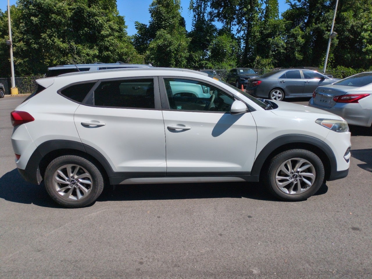2017 Hyundai TUCSON SE