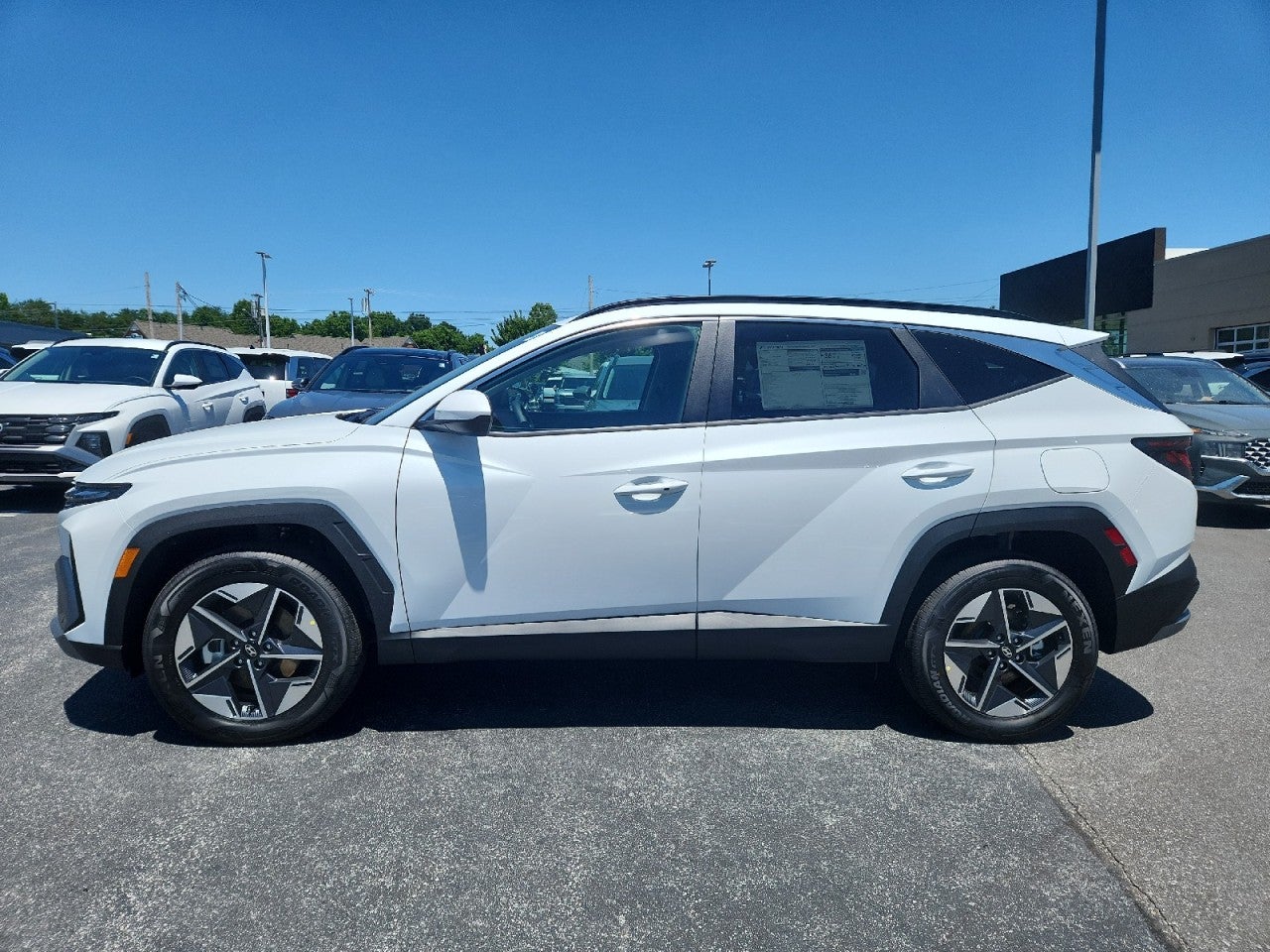 2026 Hyundai TUCSON HYBRID SEL AWD