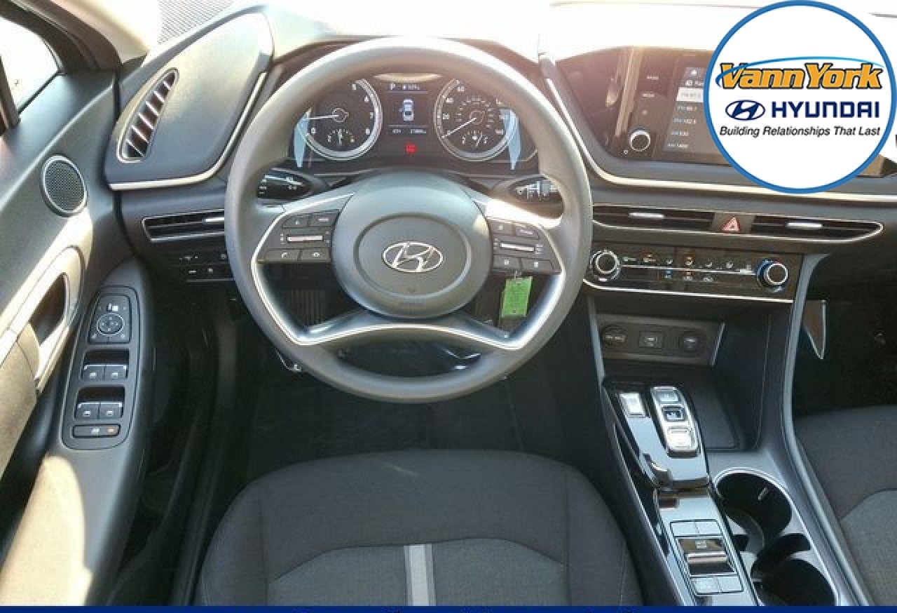 2023 Hyundai SONATA SE