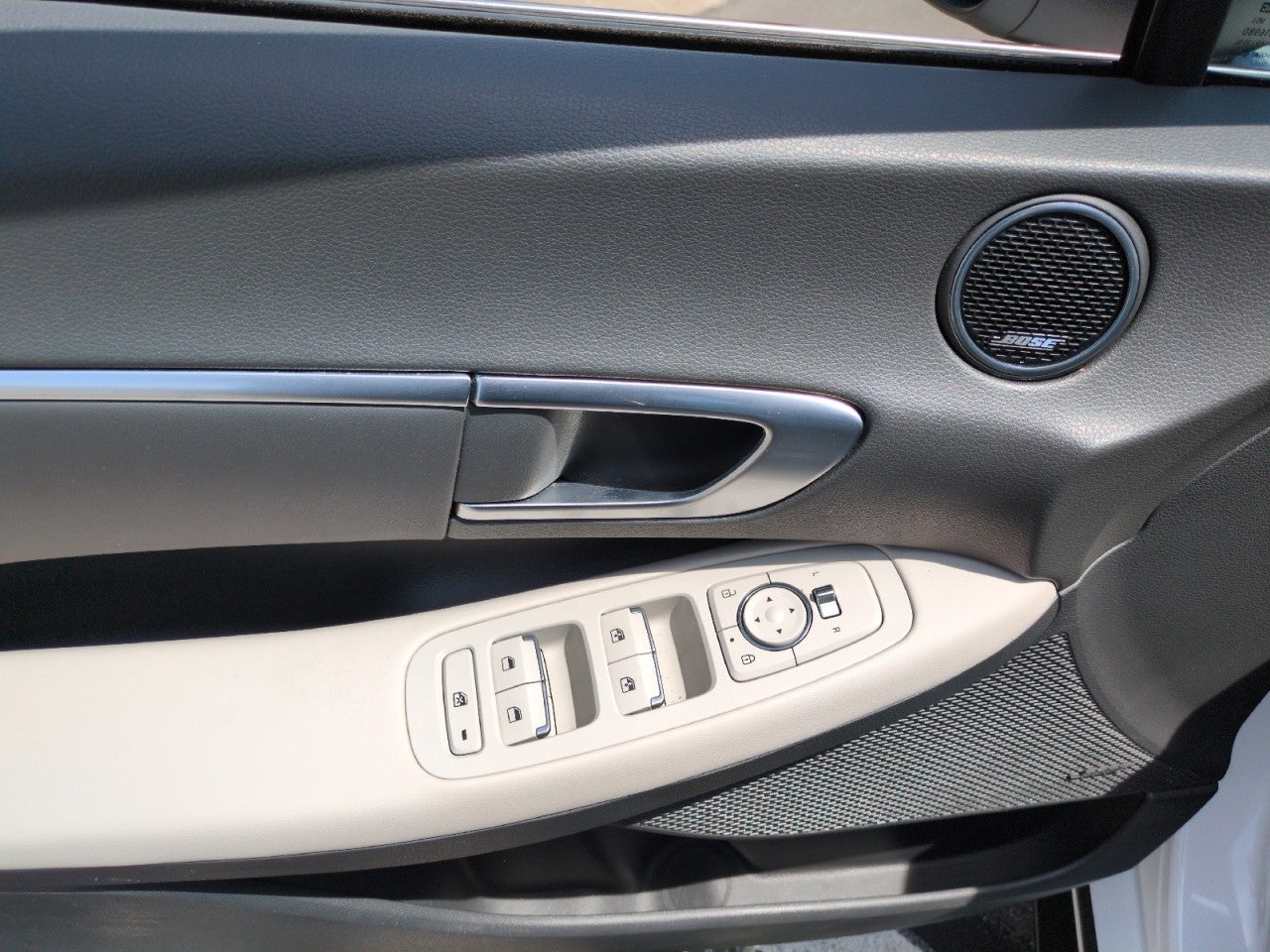 2022 Hyundai SONATA HYBRID SEL