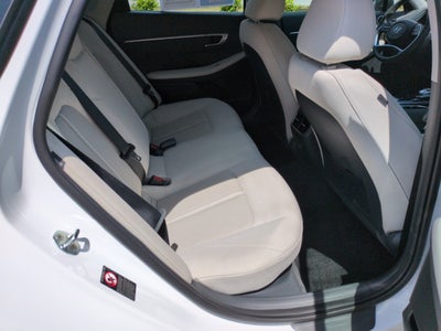 2022 Hyundai SONATA HYBRID SEL