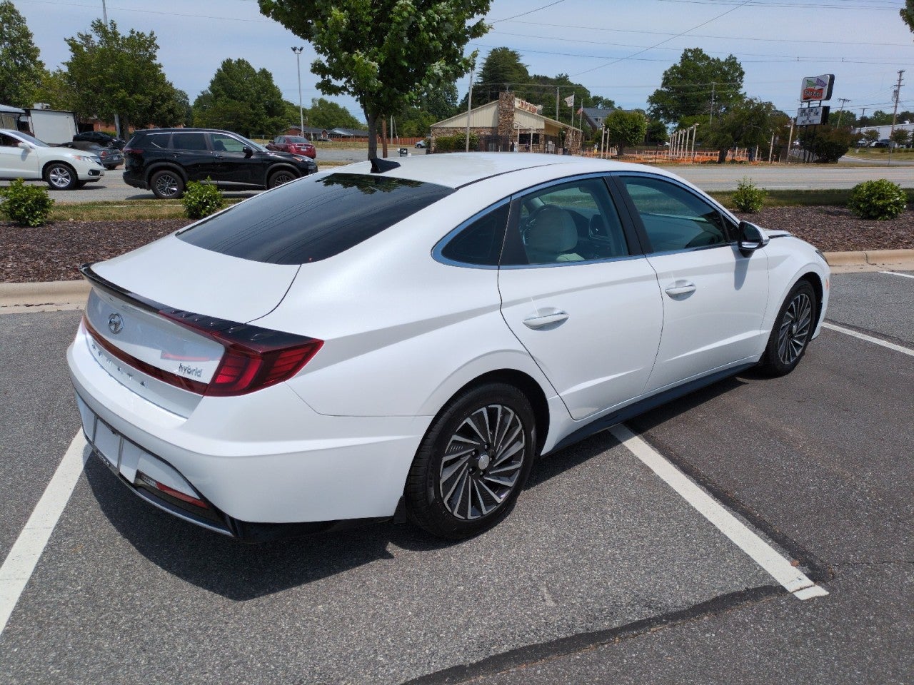 2022 Hyundai SONATA HYBRID SEL