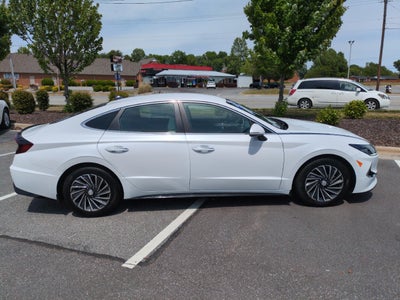 2022 Hyundai SONATA HYBRID SEL