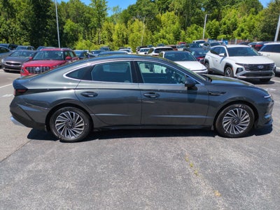 2026 Hyundai SONATA HYBRID SEL