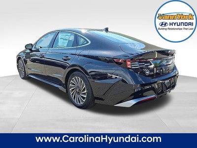2025 Hyundai SONATA HYBRID SEL
